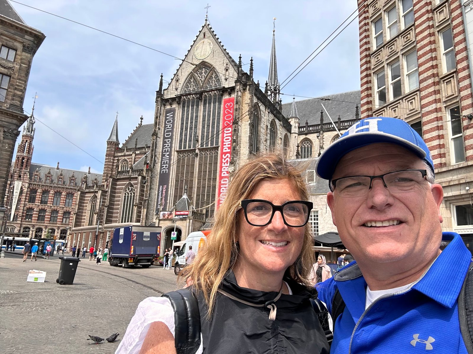 Chuck and Leslie in front of De Nieuwe Kerk