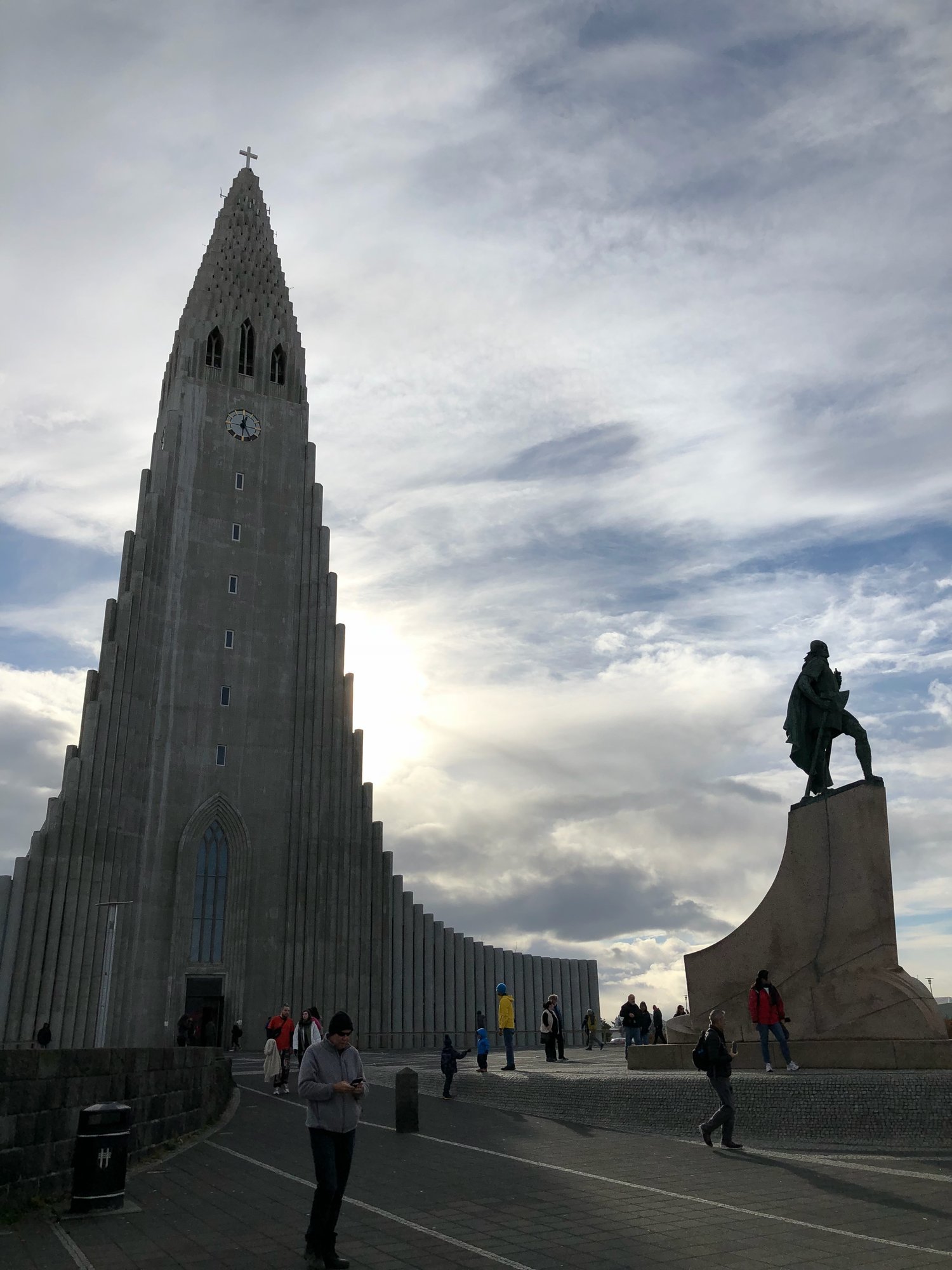 Hallgrímskirkja church tower and Leif Erikson statue in Reykjavík